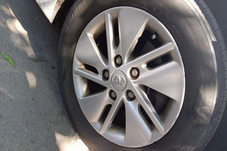 Used Toyota Corolla 2014 1.6L CVT GL Exterior 1