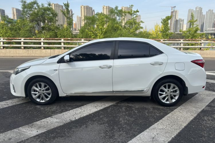 Used Toyota Corolla 2014 1.6L CVT GL-i Leather Edition Exterior 2