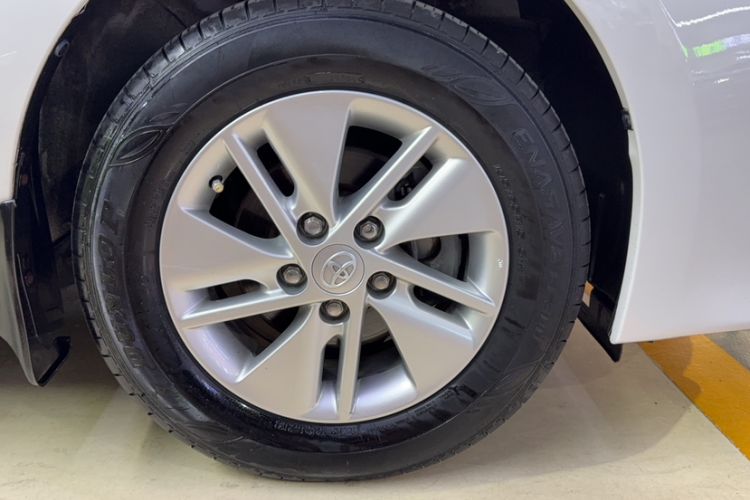 Used Toyota Corolla 2014 1.6L CVT GL Exterior 4