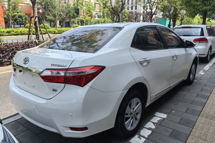 Used Toyota Corolla 2014 1.6L CVT GL-i Exterior 4