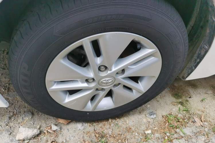 Used Toyota Corolla 2014 1.6L CVT GL Exterior 4