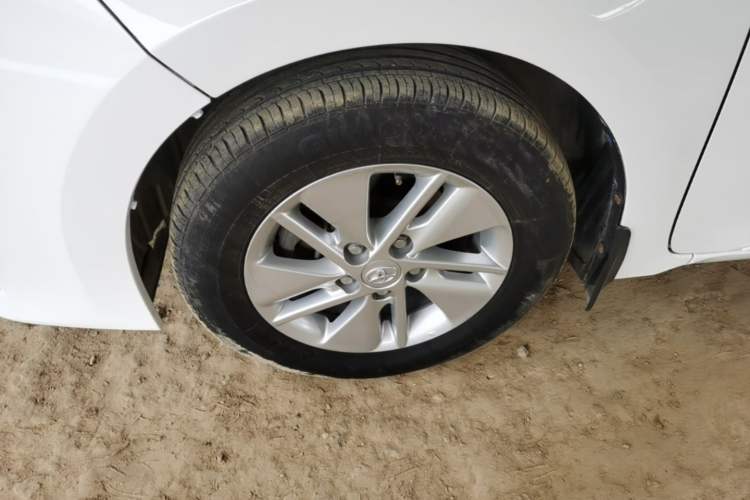 Used Toyota Corolla 2014 1.6L CVT GL-i Exterior 4