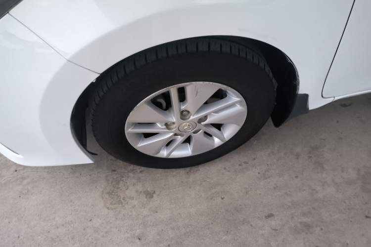 Used Toyota Corolla 2014 1.6L CVT GL Exterior 4