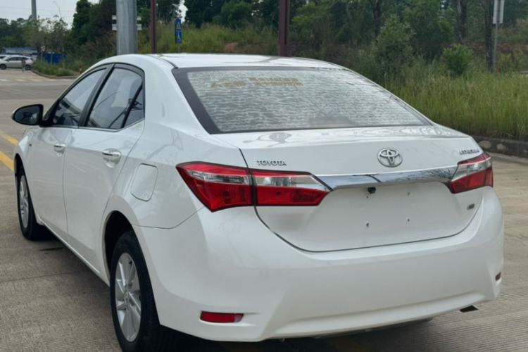 Used Toyota Corolla 2014 1.6L CVT GL-i Leather Edition Exterior 5