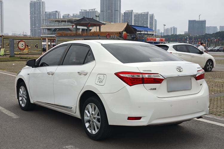 Used Toyota Corolla 2014 1.6L CVT GL-i Leather Edition Exterior 6