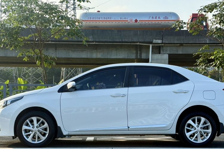 Used Toyota Corolla 2014 1.6L CVT GL-i Leather Edition Exterior 9