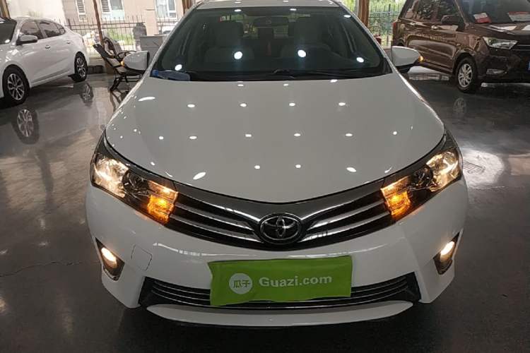 Used Toyota Corolla 2014 1.6L CVT GL-i Front
