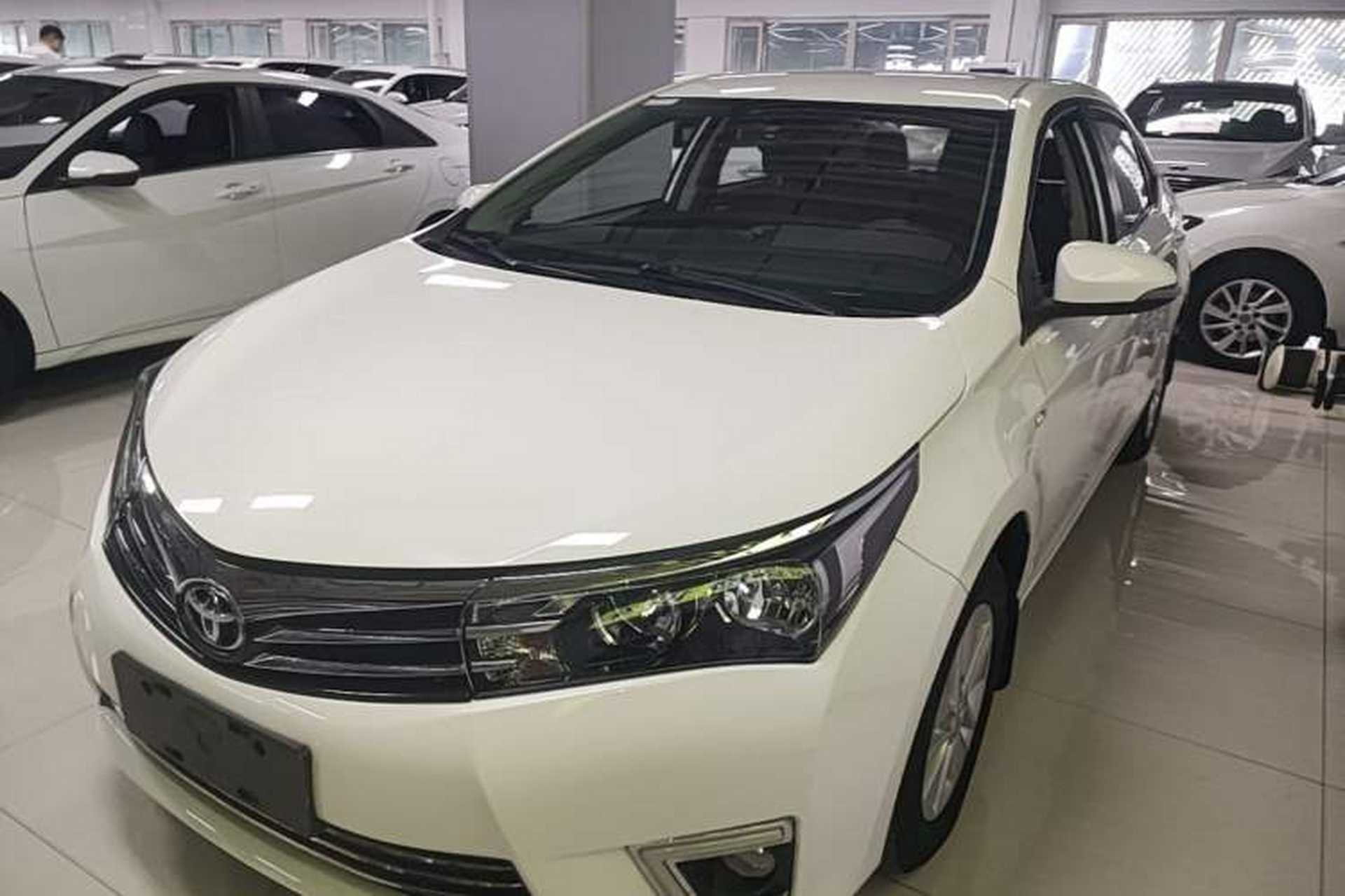 Used Toyota Corolla 2014 1.6L CVT GL Front Left 45 Deg