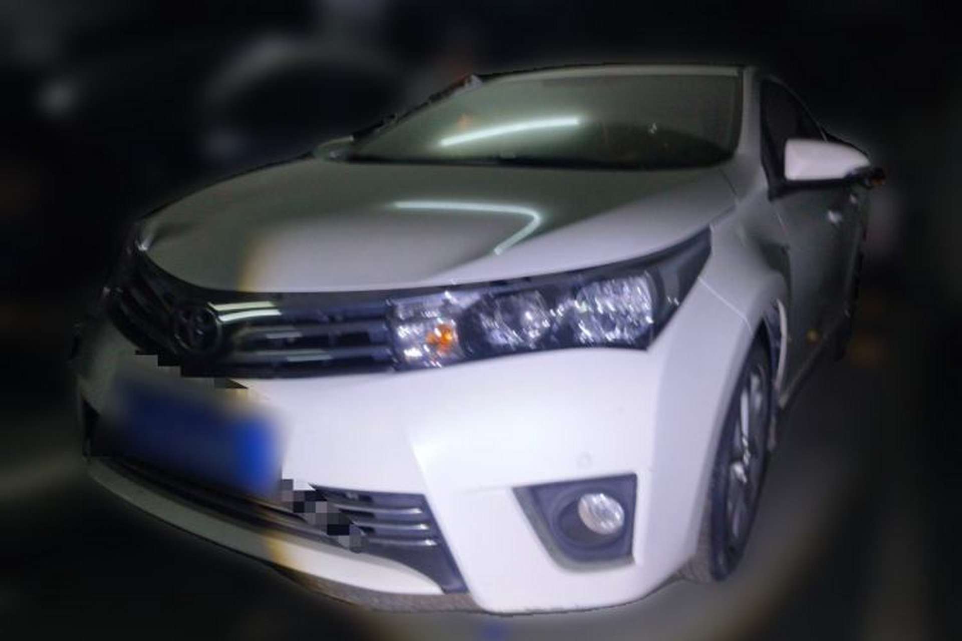Used Toyota Corolla 2014 1.6L CVT GL-i Leather Edition Front Left 45 Deg