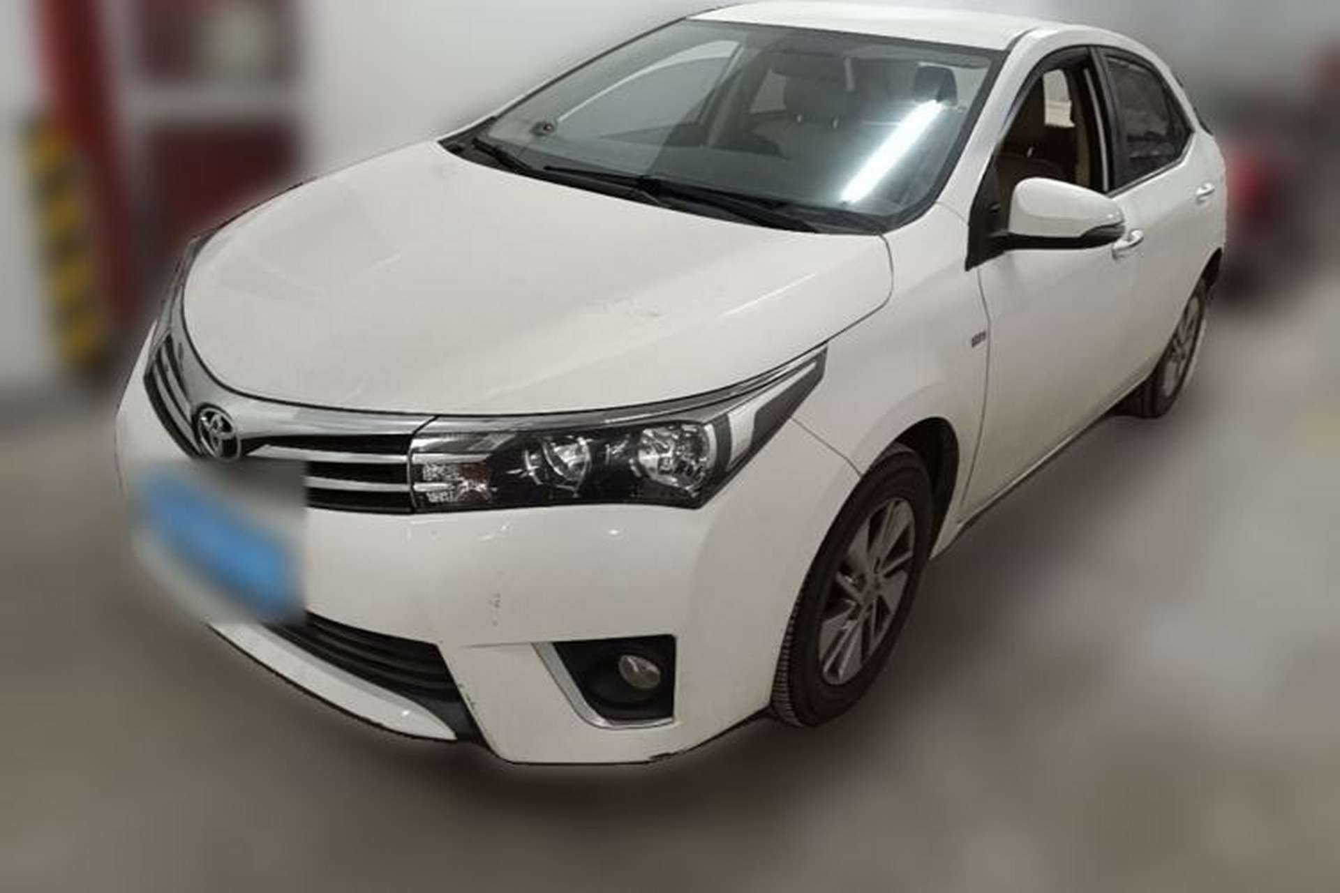 Used Toyota Corolla 2014 1.6L CVT GL Front Left 45 Deg