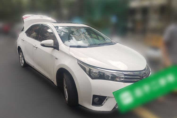 Used Toyota Corolla 2014 1.6L CVT GL-i Front Right 45 Deg