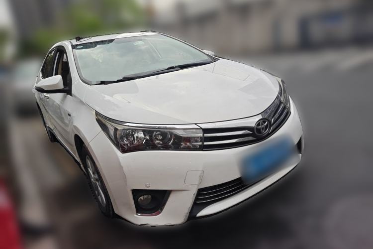 Used Toyota Corolla 2014 1.6L CVT GL-i Front Right 45 Deg