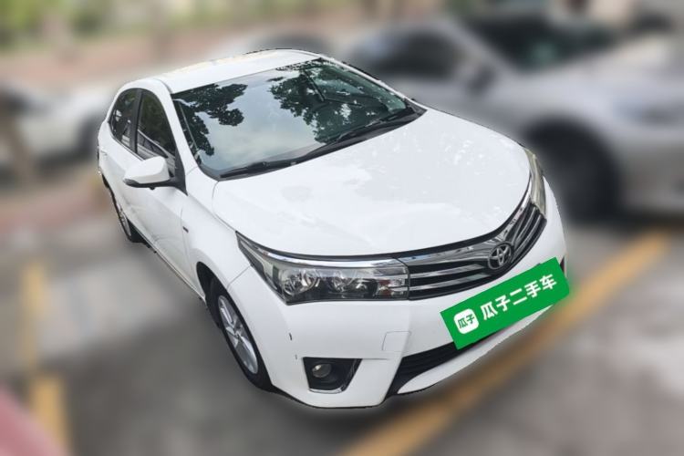 Used Toyota Corolla 2014 1.6L CVT GL Front Right 45 Deg