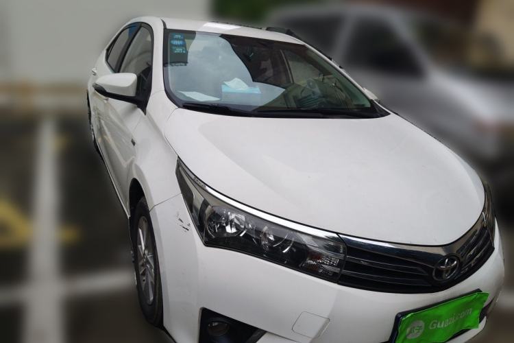 Used Toyota Corolla 2014 1.6L CVT GL Front Right 45 Deg
