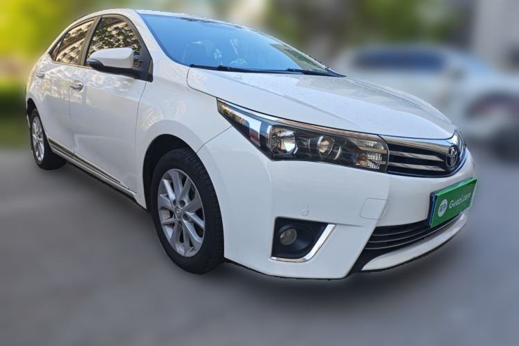 Used Toyota Corolla 2014 1.6L CVT GL-i Leather Edition Front Right 45 Deg