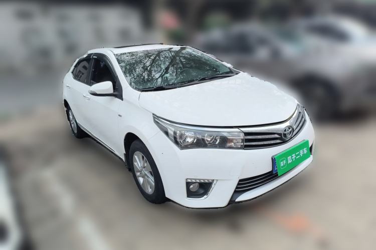 Used Toyota Corolla 2014 1.6L CVT GL-i Front Right 45 Deg