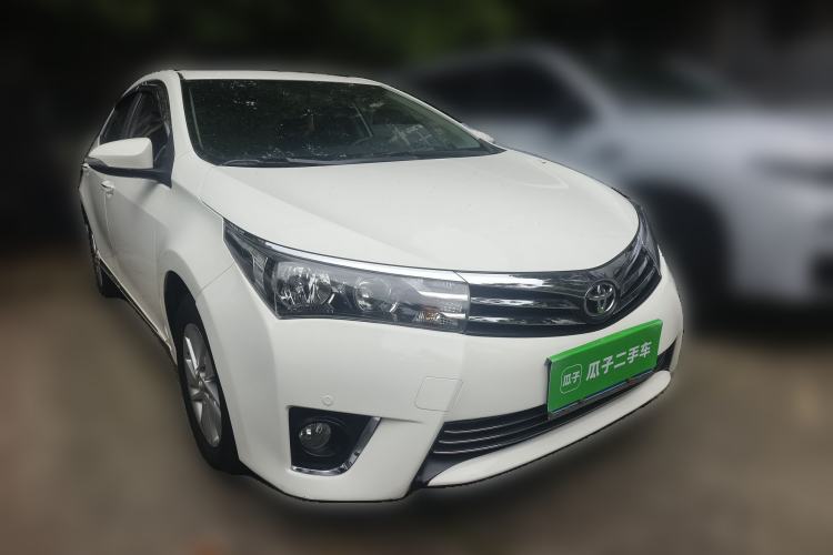 Used Toyota Corolla 2014 1.6L CVT GL-i Front Right 45 Deg