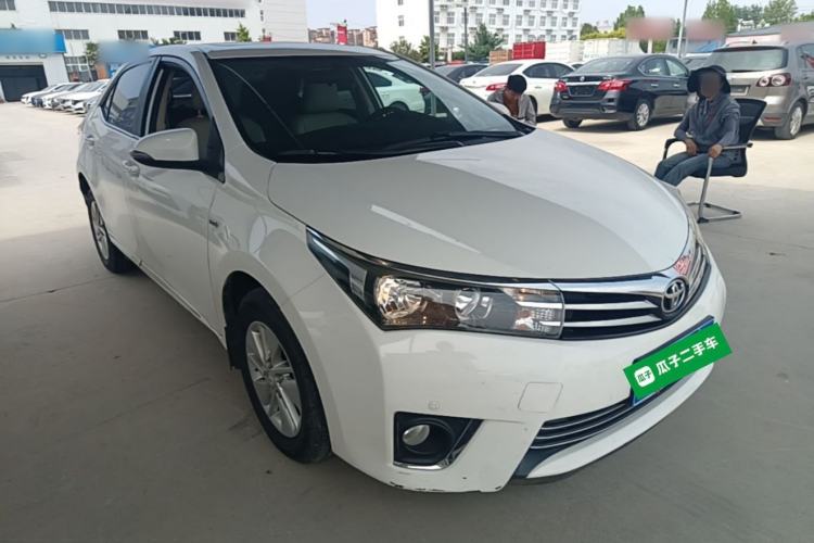 Used Toyota Corolla 2014 1.6L CVT GL-i Front Right 45 Deg
