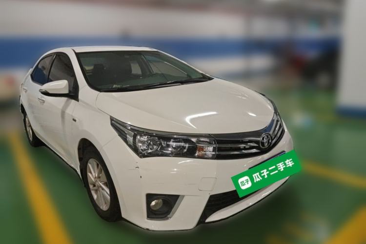 Used Toyota Corolla 2014 1.6L CVT GL Front Right 45 Deg