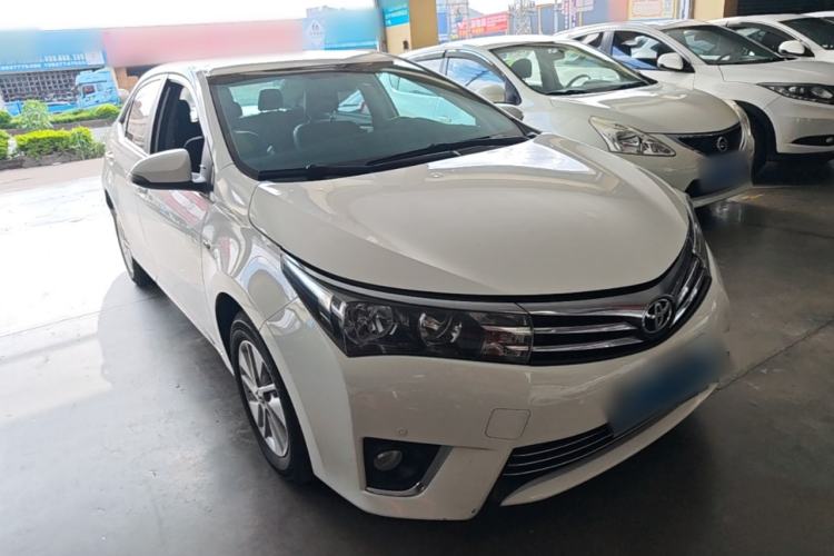 Used Toyota Corolla 2014 1.6L CVT GL-i Front Right 45 Deg