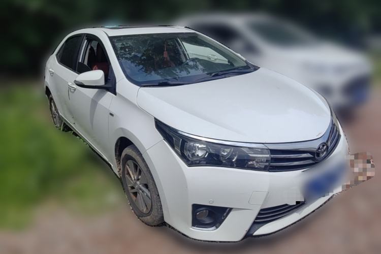 Used Toyota Corolla 2014 1.6L CVT GL-i Front Right 45 Deg
