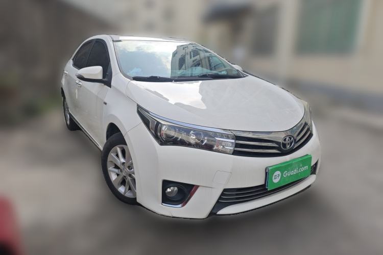 Used Toyota Corolla 2014 1.8L CVT GLX-i Front Right 45 Deg