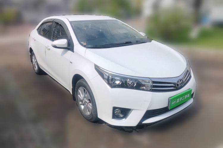 Used Toyota Corolla 2014 1.6L CVT GL Front Right 45 Deg