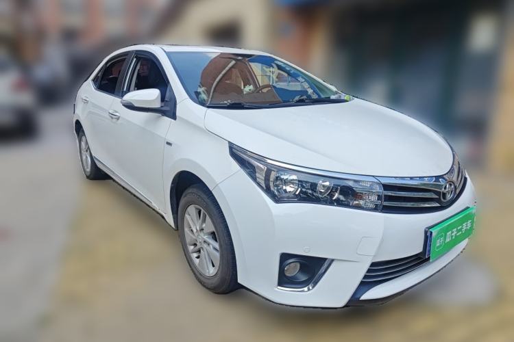Used Toyota Corolla 2014 1.6L CVT GL-i Front Right 45 Deg