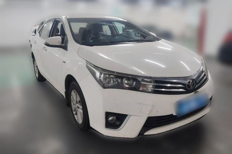 Used Toyota Corolla 2014 1.6L CVT GL Front Right 45 Deg