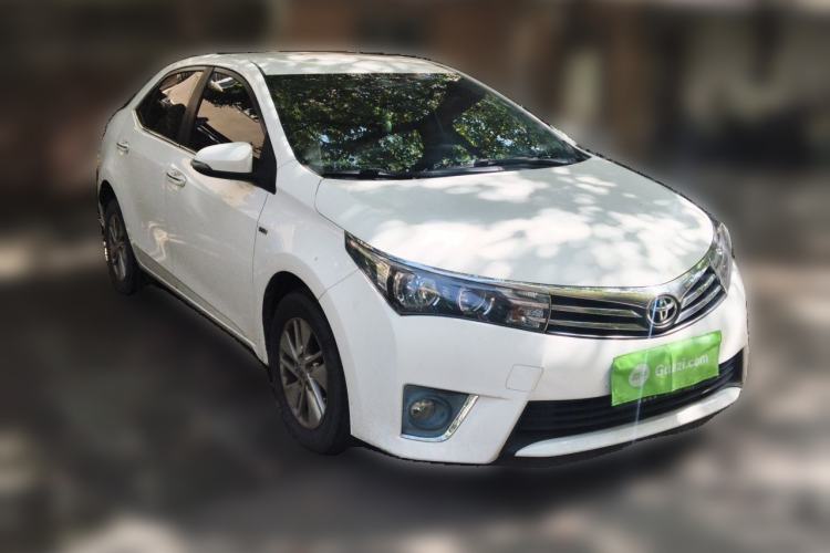 Used Toyota Corolla 2014 1.6L CVT GL Front Right 45 Deg