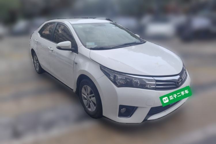 Used Toyota Corolla 2014 1.6L CVT GL Front Right 45 Deg