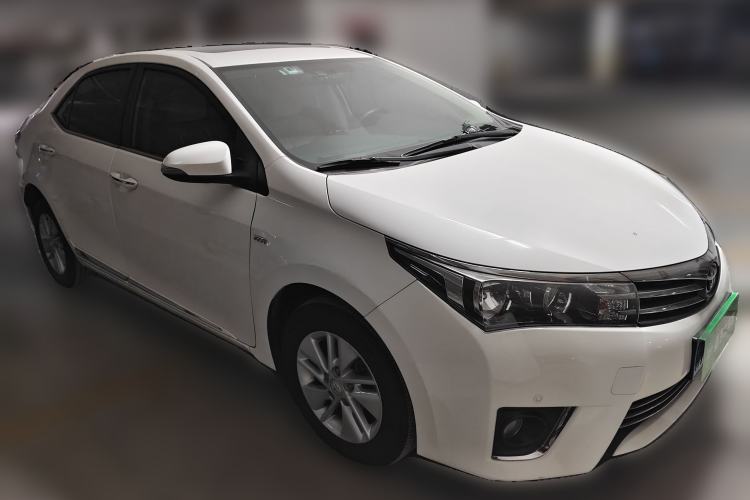 Used Toyota Corolla 2014 1.6L CVT GL-i Front Right 45 Deg