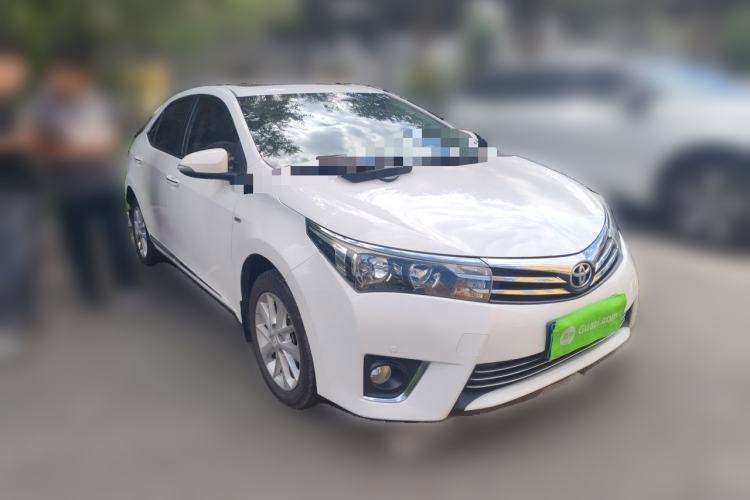 Used Toyota Corolla 2014 1.6L CVT GL-i Leather Edition Front Right 45 Deg