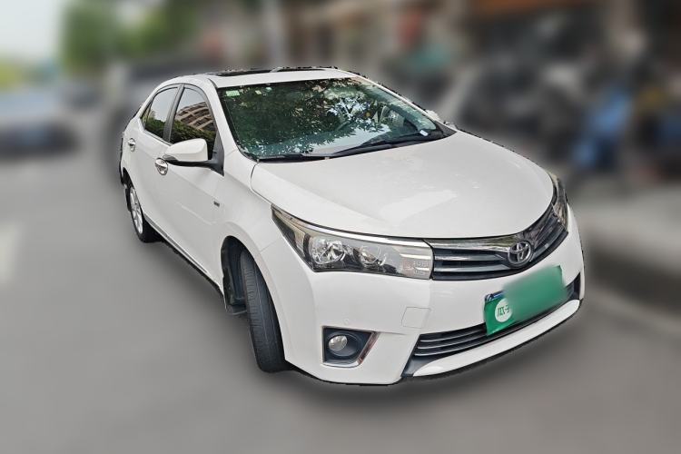 Used Toyota Corolla 2014 1.6L CVT GL-i Leather Edition Front Right 45 Deg