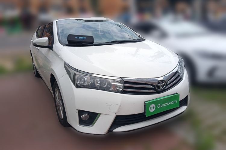 Used Toyota Corolla 2014 1.6L CVT GL Front Right 45 Deg