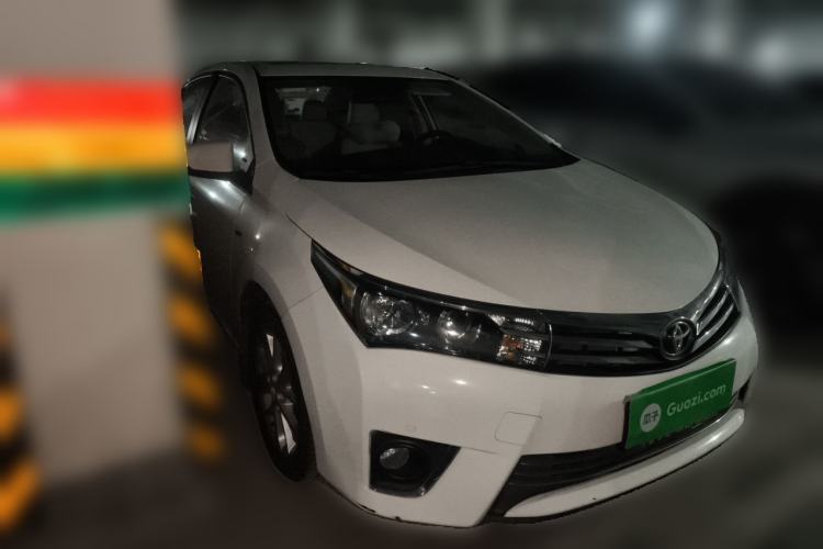 Used Toyota Corolla 2014 1.6L CVT GL-i Leather Edition Front Right 45 Deg