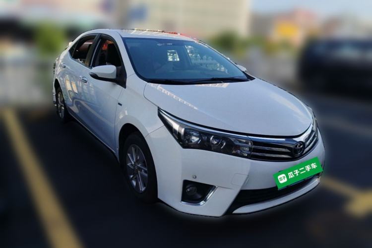 Used Toyota Corolla 2014 1.6L CVT GL Front Right 45 Deg