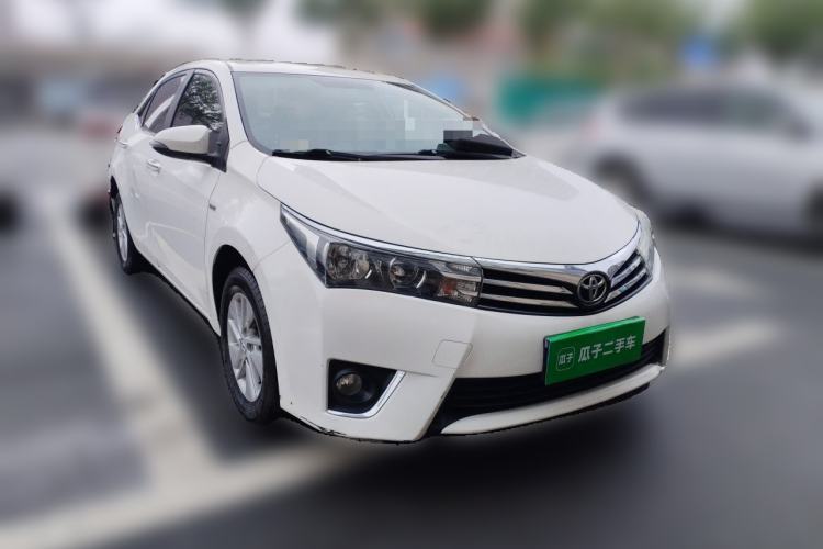 Used Toyota Corolla 2014 1.6L CVT GL Front Right 45 Deg