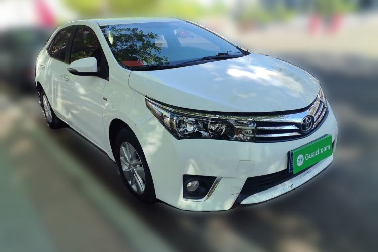 Used Toyota Corolla 2014 1.6L CVT GL Front Right 45 Deg