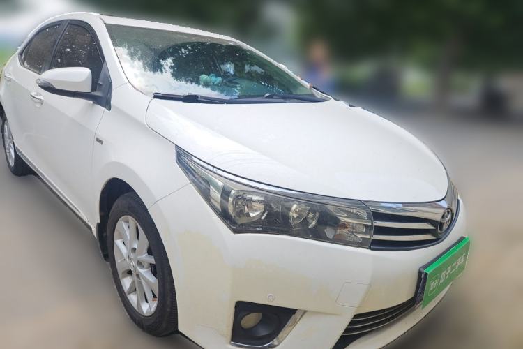 Used Toyota Corolla 2014 1.6L CVT GL-i Leather Edition Front Right 45 Deg