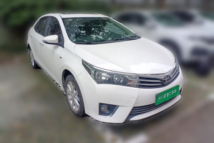 Used Toyota Corolla 2014 1.6L CVT GL-i Leather Edition Front Right 45 Deg