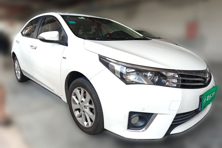 Used Toyota Corolla 2014 1.6L CVT GL-i Leather Edition Front Right 45 Deg