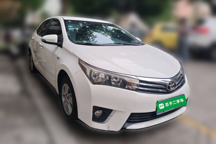 Used Toyota Corolla 2014 1.6L CVT GL Front Right 45 Deg