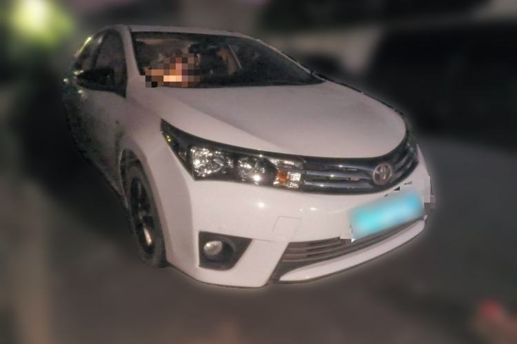 Used Toyota Corolla 2014 1.6L CVT GL-i Leather Edition Front Right 45 Deg
