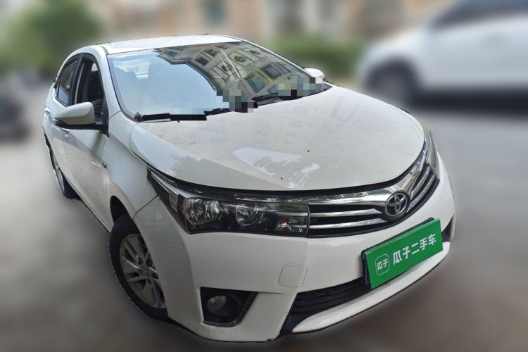 Used Toyota Corolla 2014 1.6L CVT GL Front Right 45 Deg