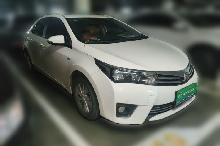 Used Toyota Corolla 2014 1.6L CVT GL-i Front Right 45 Deg
