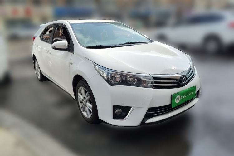 Used Toyota Corolla 2014 1.6L CVT GL-i Front Right 45 Deg