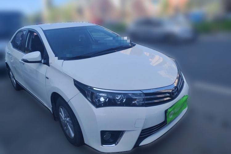 Used Toyota Corolla 2014 1.6L CVT GL Front Right 45 Deg