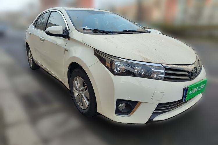 Used Toyota Corolla 2014 1.6L CVT GL-i Front Right 45 Deg