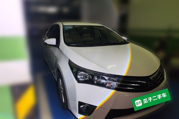 Used Toyota Corolla 2014 1.6L CVT GL Front Right 45 Deg